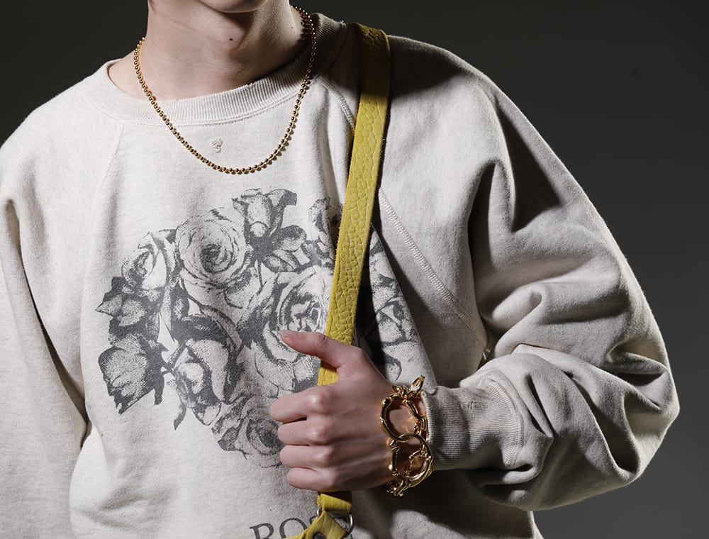 SAINT MICHAEL / TAKAHIROMIYASHITATheSoloist. 2023SS This sweatshirt features plant pattern that has become a classic series - SM-S23-0000-042(Rose Sweat shirt) sa.0038SS23-Gold(sa.ball chain necklace. -S- regular Gold) sa.0037SS23-Gold(bone shaped carabiner bracelet.-L- Gold) sa.0036SS23-Gold(bone shaped carabiner bracelet.-S- Gold) - 2-004