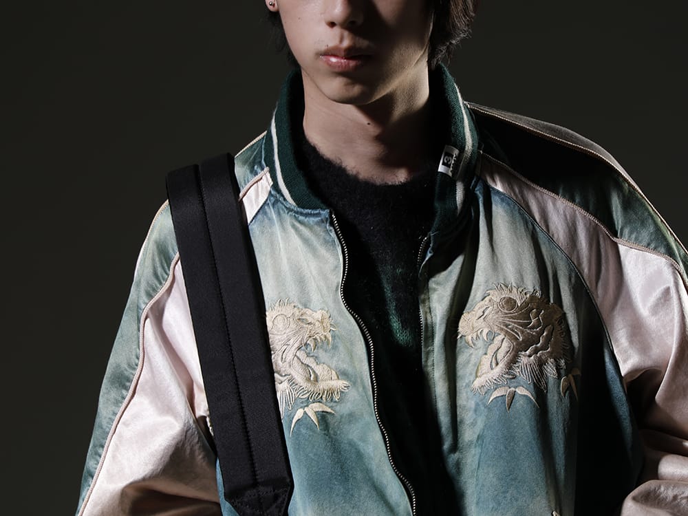 メゾン ミハラヤスヒロ / セントマイケル 2023SS 加工によって雰囲気を漂わせるスカジャン - J10BL051-Green(クラシックフェードスカジャン Green) SM-A22-0000-072(ボーン X レイズド × セントマイケル CLOWN ニット ブラック) - 2-004