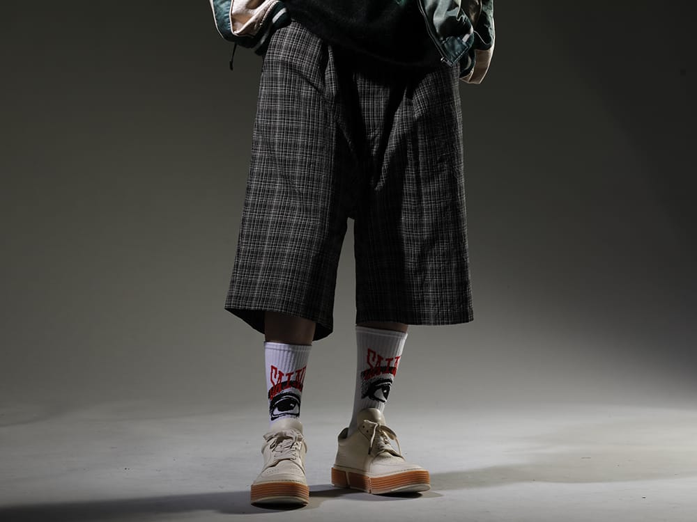 メゾン ミハラヤスヒロ / セントマイケル / グイディ 2023SS 春らしい軽さのあるチェックパンツ - A10PT034(ラップ-ウエスト カスリ チェック ショーツ) SM-S23-0000-100(EYE ソックス ホワイト) GJ02-CO00T(レースアップブーツ - ホースフルグレインレザー - GJ02 CO00T) - 3-001