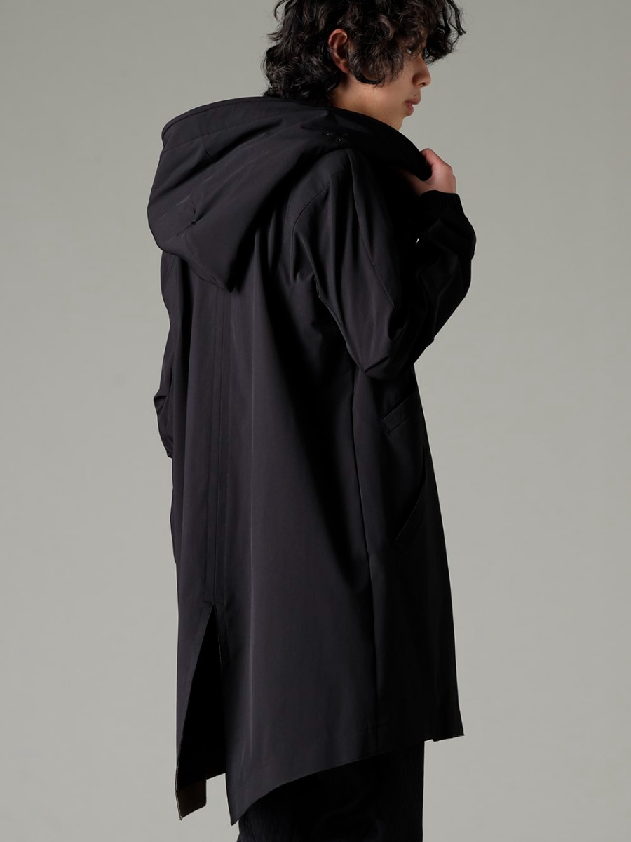 DEVOA(デヴォア) 23SS(春夏) 春の気候に適した機能を有しながら適度なアウターらしさを併せ持った一着  - JKI-SDMC M-64 フィールド ジャケット シェラー - ダイナミック CSC-DSH3-Stone-Gray セミハイネックロングスリーブ スビンコットンジャージー ストーングレー 2-003