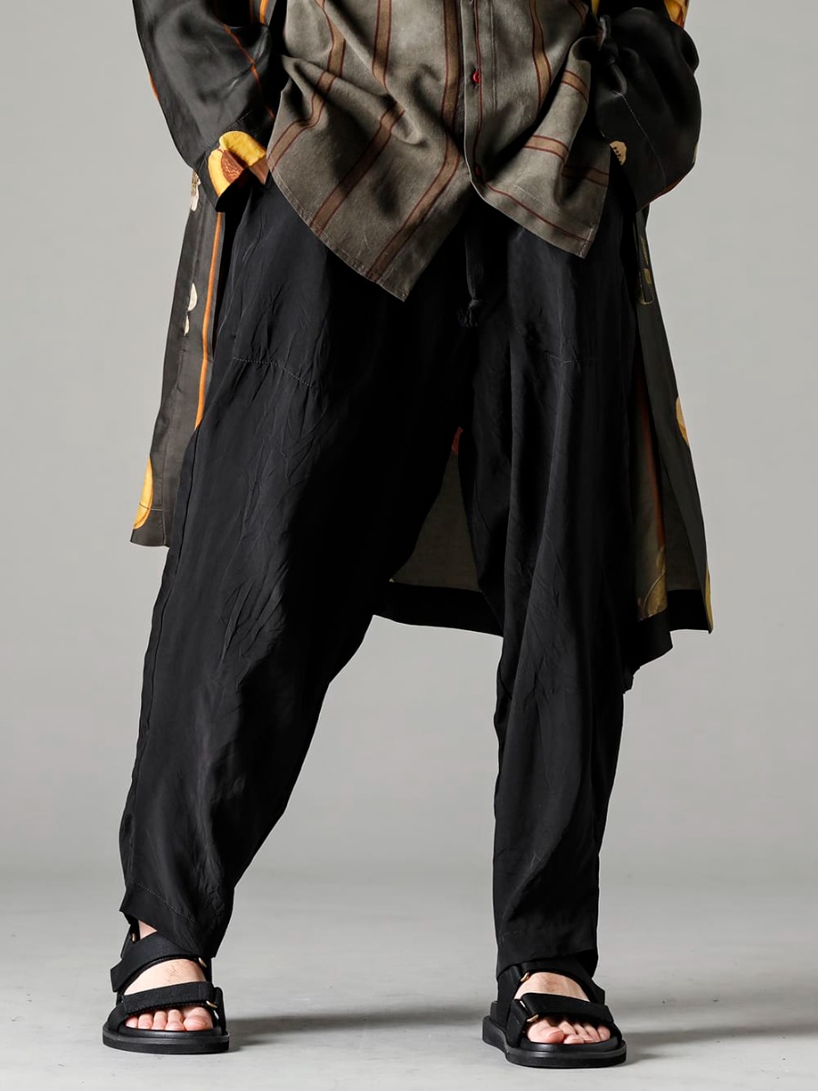 UMA WANG(ユマ ワン) 23SS(春夏) UM8506-Dark Green コリーコート UM1503 ボタンアップ シャツ UM3507-Black パジャマ パンツ  2-004