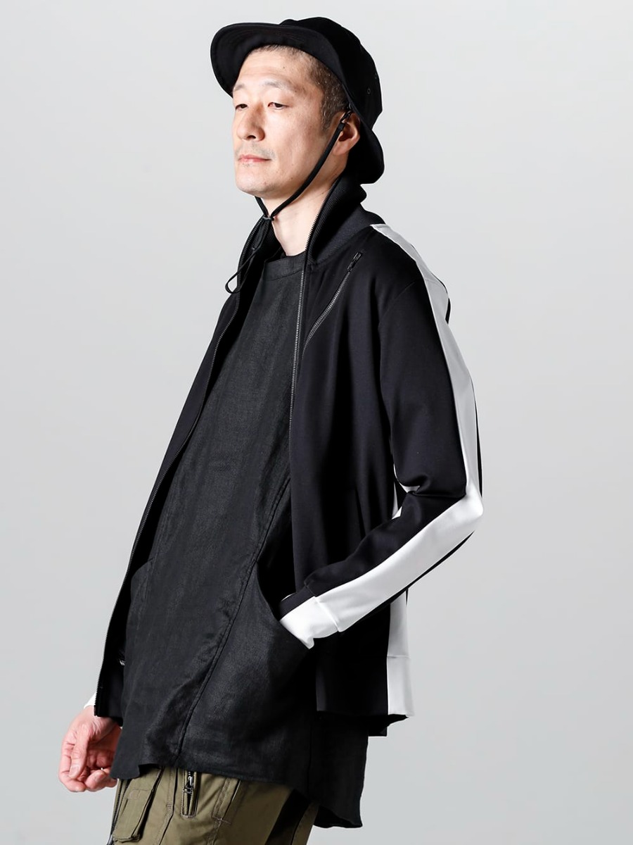 RIPVANWINKLE 2023SS A linen solid shirt T from Japan linen twill that is sure to come in handy this summer  - ハイパワーバーズアイ素材を使用した新型『LINE TRACK JERSEY』。 RW-526 - Line Track Jersey - RW-529 - Solid Shirts T 2-001