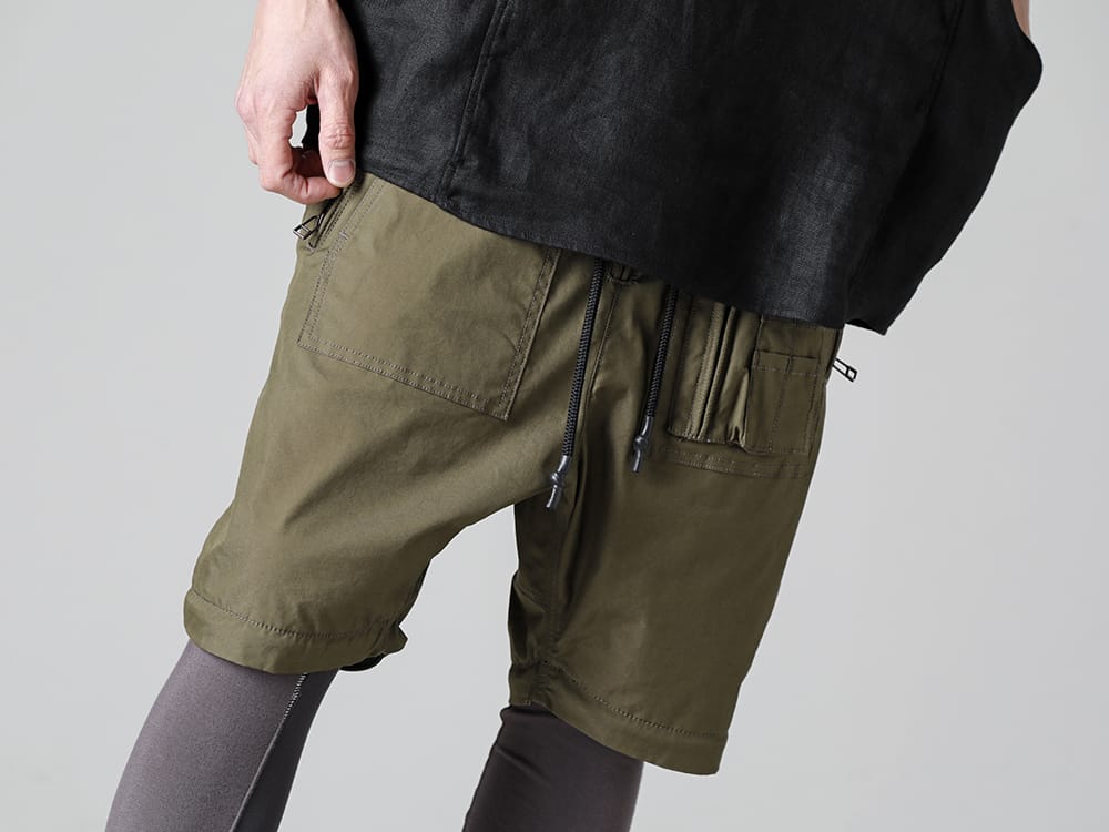 RIPVANWINKLE 2023SS This season's parachute pants come in two different shapes  - RW-509-Khaki - Parachute Pants Khaki - RW-518-M.Gray × G.Gray - Bi-Color Leggins M.Gray × G.Gray - SCV879C001 - Fair Wind light 3-002
