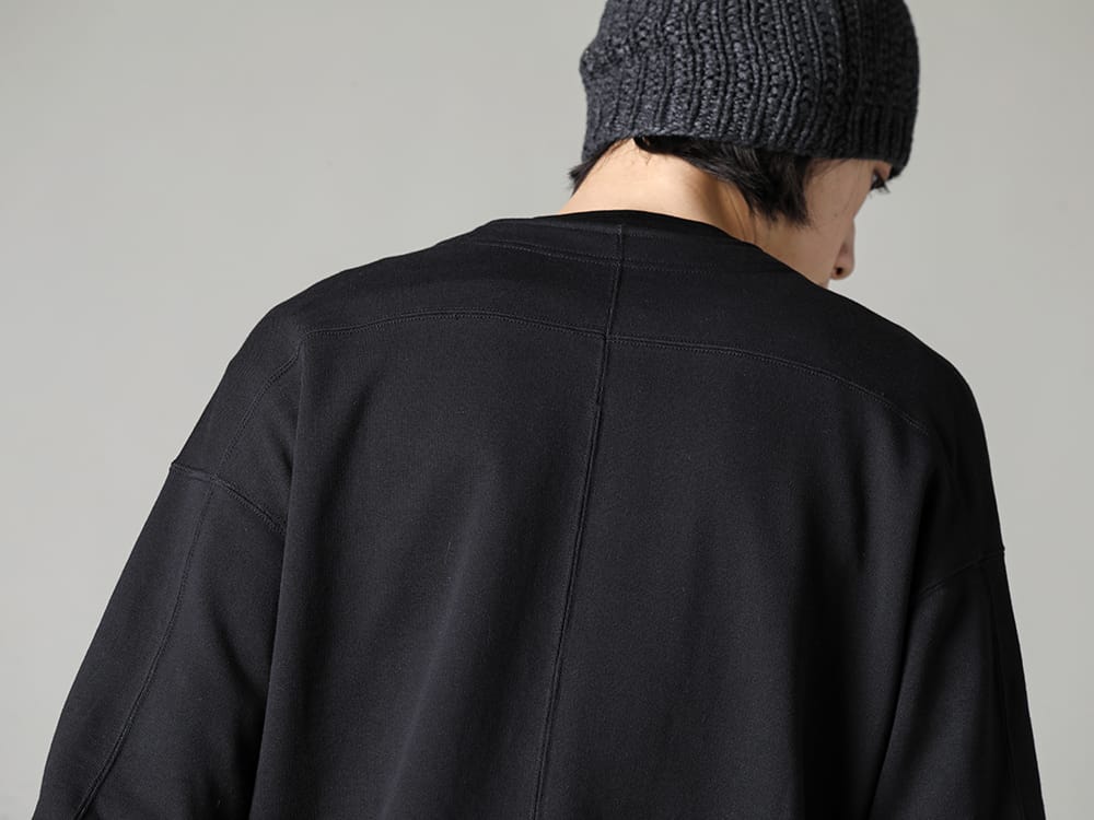 The Viridi-anne 23SS A minimally designed sweatshirt zip-up jacket.  - VI-3589-01 - Sweat Zipup Jacket - M8011-RH-Anthracite - Cap Field Anthracite 2-003