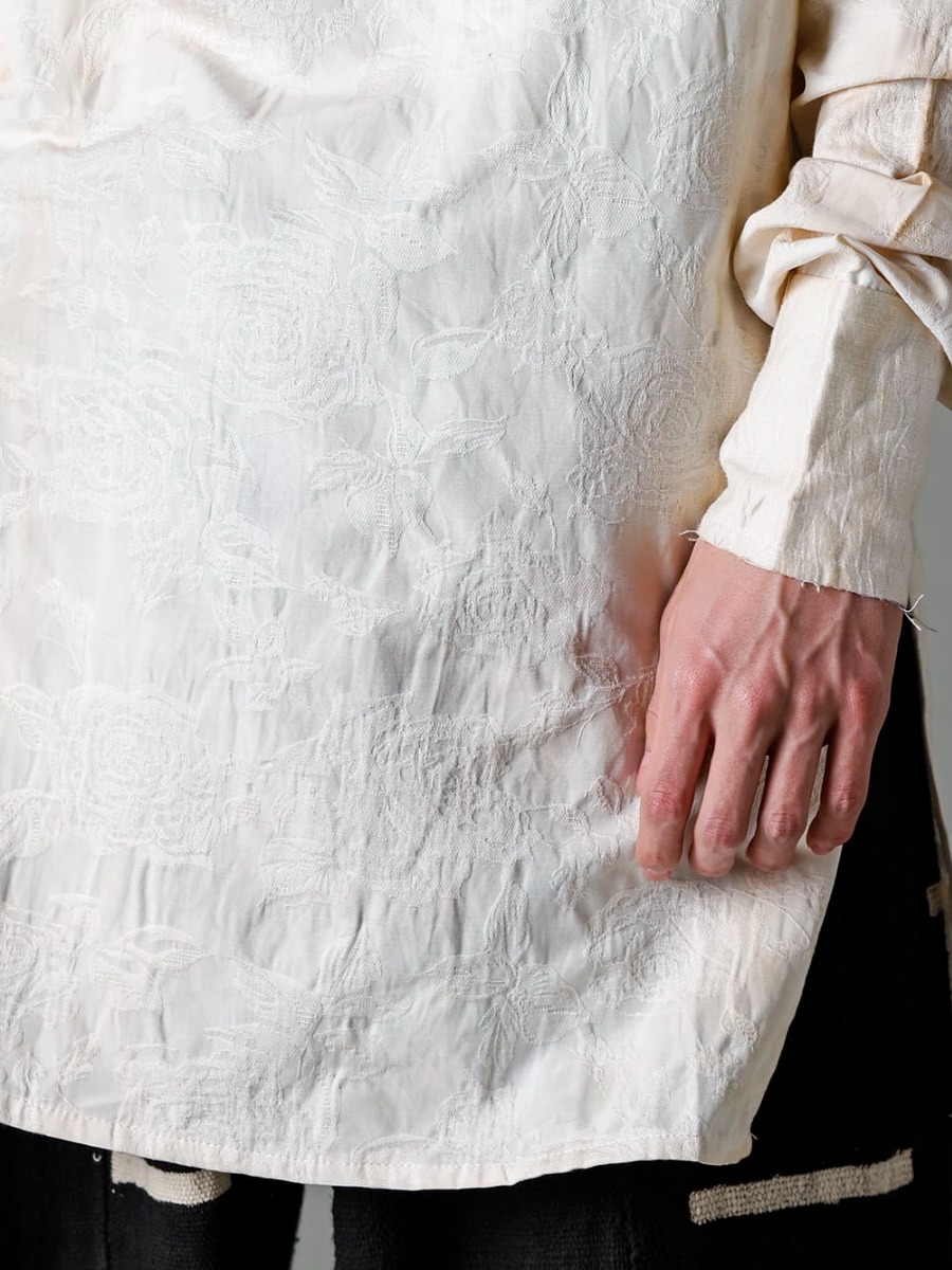 OLUBIYI THOMAS 23SS ヴィクトリア時代のシャツのディテールから着想を得た、pleated bib shirt - 2305.9 pleated bib shirt 3-005