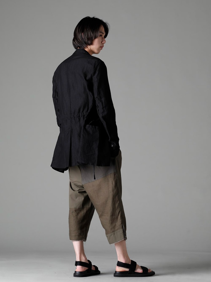 The Viridi-anne UMA WANG masnada 23SS styling A mix of three brands in a loose jacket style - M3041 Relax Jacket VI-3613-01-Light-Gray Double Layered T-shirt Light Gray VI-3569-04-Dark-olive Fragment Cropped Trousers Dark Olive US9561-Black Men's Sandals Black 1-003
