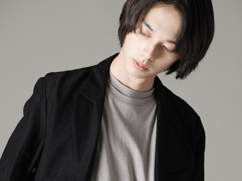 The Viridi-anne UMA WANG masnada 23SS Quite lightweight and airy comfort  - M3041 Relax Jacket VI-3613-01-Light-Gray Double Layered T-shirt Light Gray  2-003