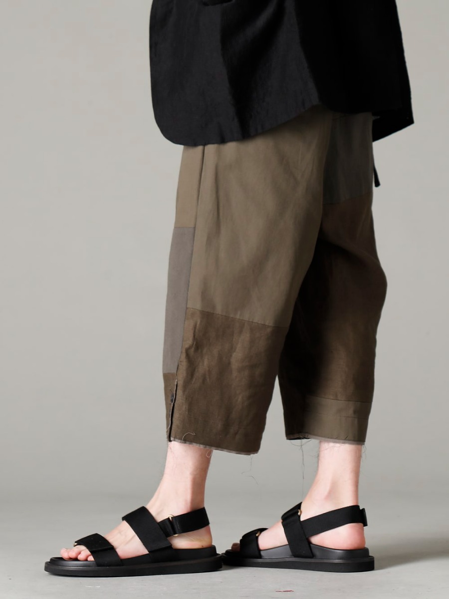 The Viridi-anne UMA WANG masnada 23SS Pants that can create an accent with a single pair of pants unified with gentle colors. - VI-3569-04-Dark-olive Fragment Cropped Trousers Dark Olive US9561-Black Men's Sandals Black 3-002