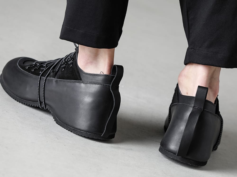 The Viridi-anne 2023SS The legs are clean and balanced. - VI-3606-04-Black - Jersey Drawstrings Pants Black - VI-3620-09-Black - In-Heel Shoes Black 3-004