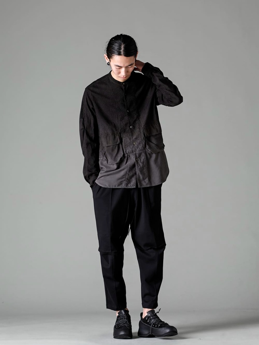 The Viridi-anne 2023SS 見出し4 - VI-3580-02 - Embroidered Cloth Gradation Dye Band Collar Shirt - VI-3606-04-Black - Jersey Drawstrings Pants Black - VI-3620-09-Black - In-Heel Shoes Black  4-001