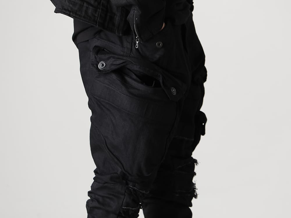 ユリウス 2023SS - JULIUS(ユリウス) 2023SSコレクションより第5弾目のアイテムがデリバリー！只今より店頭・通販共に販売スタート！ - 819PAM5-BK(10.5oz ストレッチデニム ガスマスク スキニーパンツ) - 2-009