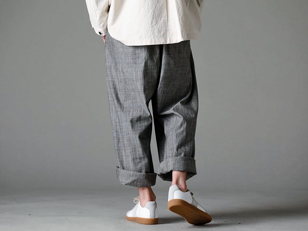 O project - オープロジェクト シーズン 春夏の足元を軽快かつラグジュアリーな足元を作るMaison Margielaのスニーカー - フーディー プルオーバー ジャケット キナリ ファイン キャンバス - ジャンプスーツ グレイ スミ シャンブレー - レプリカ ロートップ スニーカー 3-002