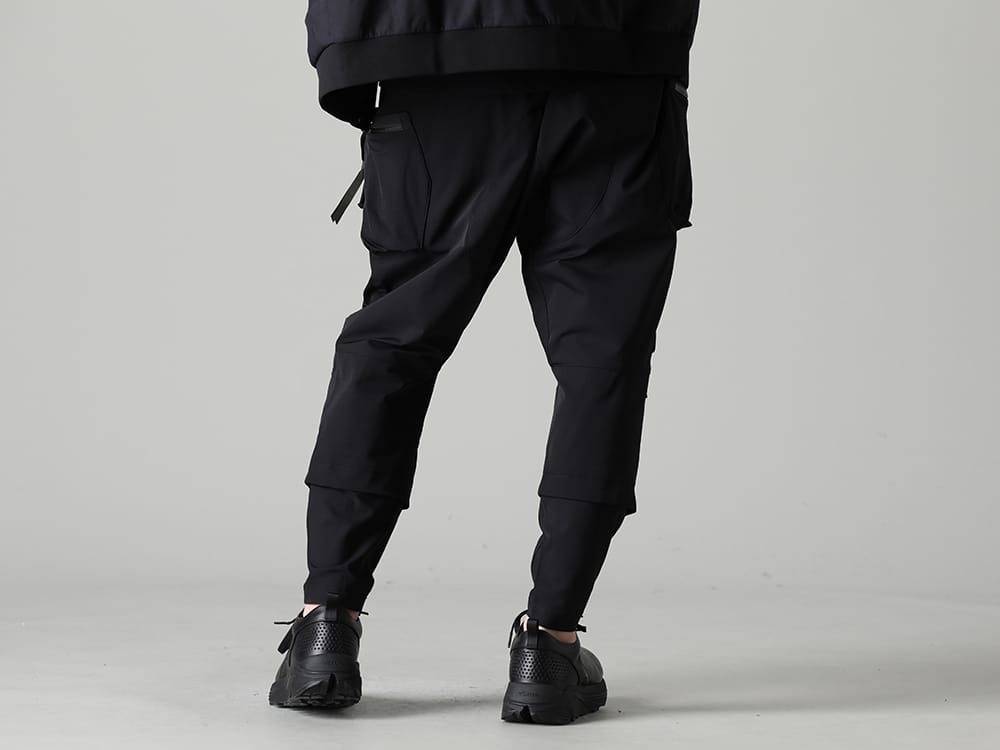 ACRONYM /SUNCORE 2023SS The drawcord adds a moderate sense to the overall look. - P23Q-DS(Wide Drawcord Trousers) SCV186C016 Black(Night Run light Black) - 3-003