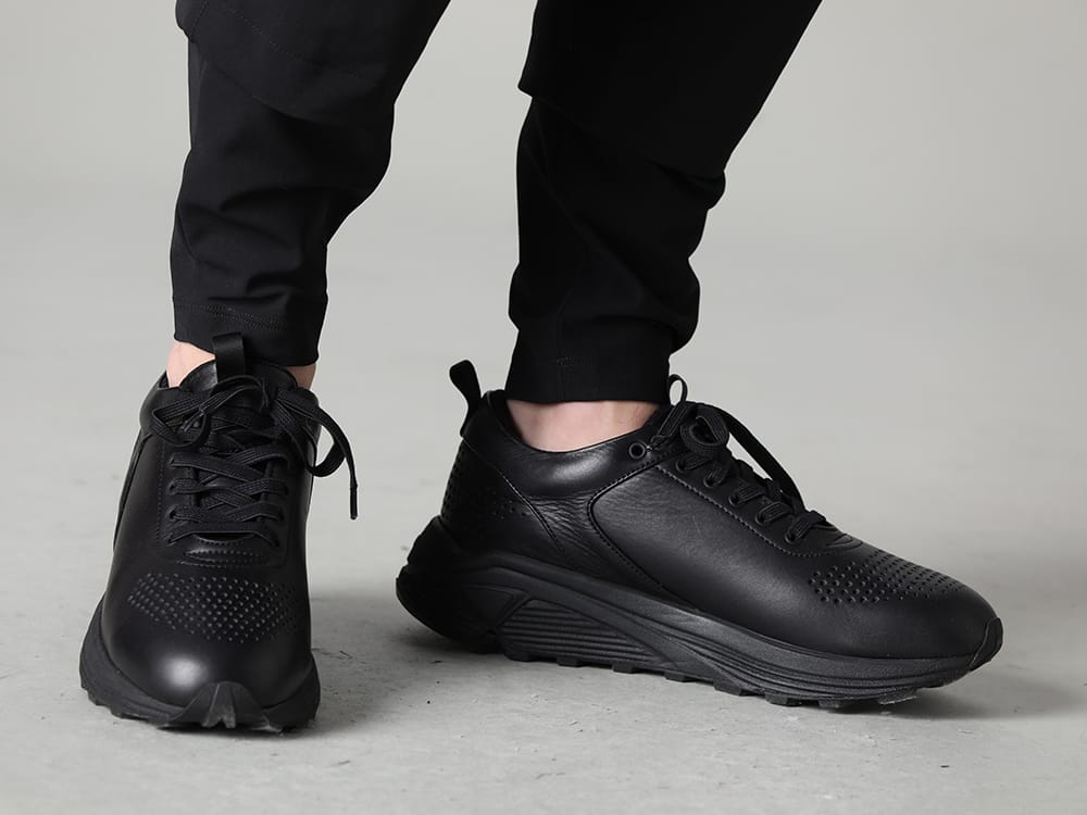 ACRONYM /SUNCORE 2023SS The drawcord adds a moderate sense to the overall look. - P23Q-DS(Wide Drawcord Trousers) SCV186C016 Black(Night Run light Black) - 3-007