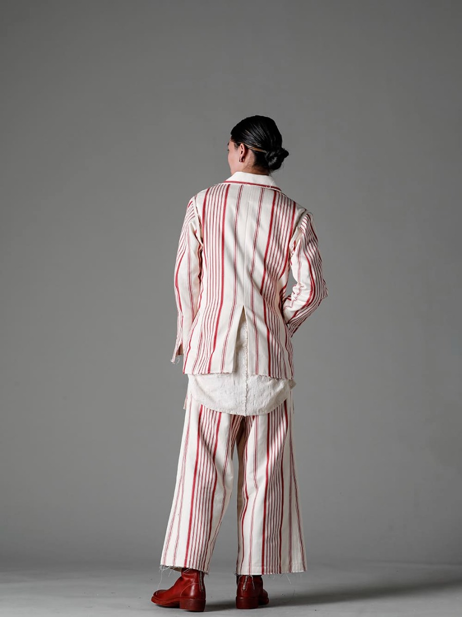 Olubiyi Thomas 23SS Styling Symbols of Resurrection in Greek Mythology - 3204.5 Double Breasted Work Jacket 2305.9 pleated bib shirt 2507.8 Wide leg kickback drawstring trousers PL1-red Front Zip Boots Double Sole - Horse Full Grain Leather 1-003