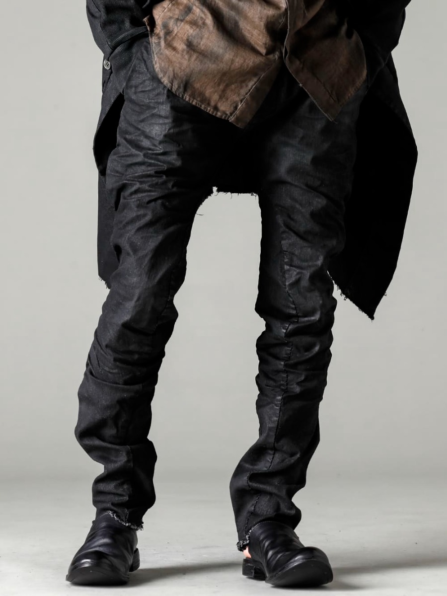 masnada(マスナダ) 23SS(春夏) 名作の3Dジーンズのアップデートモデル - M3011 カーブスリム6ポケットジーンズ M30S01 サボ 3-001