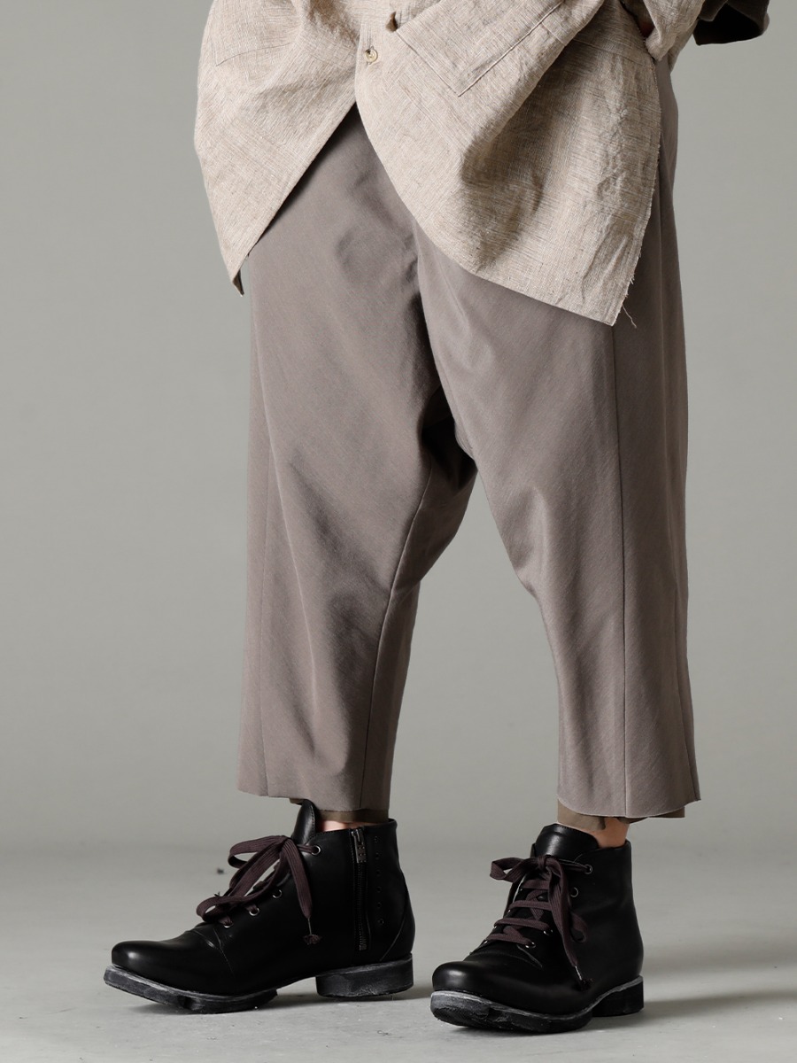 DEVOA 23SS the understated, elegant luster and slightly grazed hairline look are impressive. - pTN-IRKL-Mud-Gray drop crotch cropped pants cotton/silk/viscose mad gray FW-CSHS leather boots GUIDI horse leather  4-001