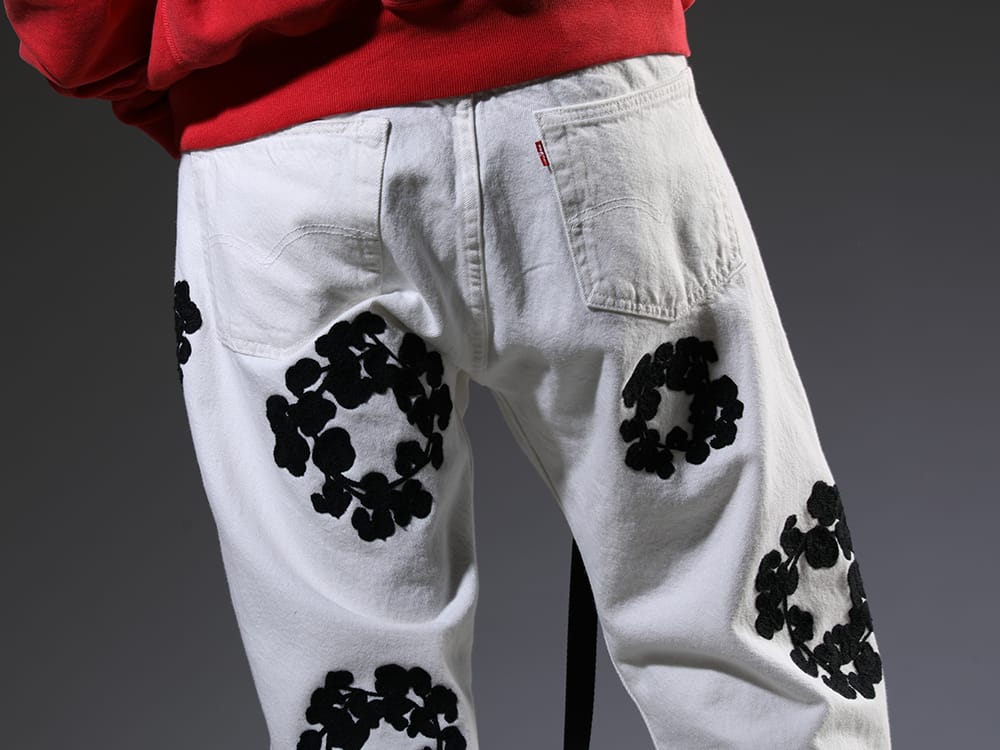 デニムティアーズ 2023SS - オリジナルのデザインを全体に落とし込んだ名作デニム - DT-S22-0000-012(COTTON WREATH チェーンステッチ ジーンズ ホワイト - 501-500-30) - 3-006