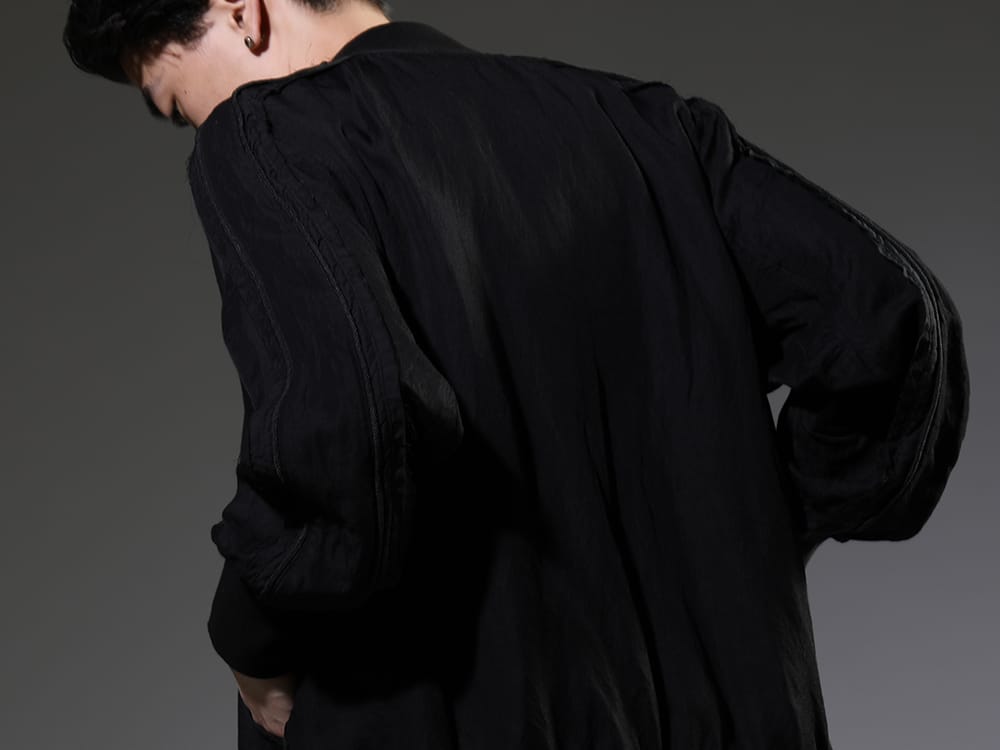 ヌード マサヒコマルヤマ 2023SS - ゆったりとしたシルエットが特徴的なボンバージャケット。 - NU-1693-Black(ガーメントダイ ボンバージャケット ブラック) - 2-014