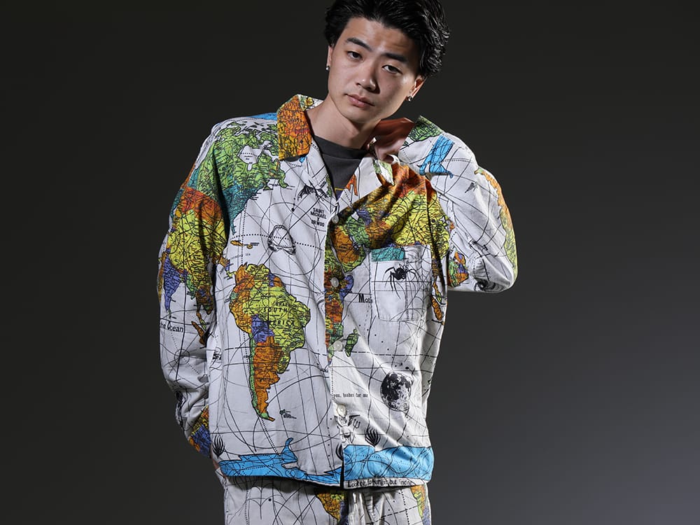 SAINT MICHAEL 2023SS - The eye-catching graphic design on the white main color - SM-S23-0000-082(©SAINT M×××××× × Dr. Woo WORLD MAP Pajama Shirt) - 2-001