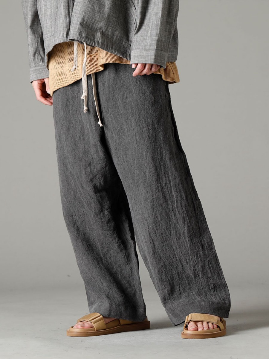 O project 23SS A combination of full-length pants and sandals that do not show too much of a casual look.  O15TR4-DK-SUMI Jogging Trousers Dark Smear Dye Flux Lone US9561-Tan Men's Sandals Tan  3-001