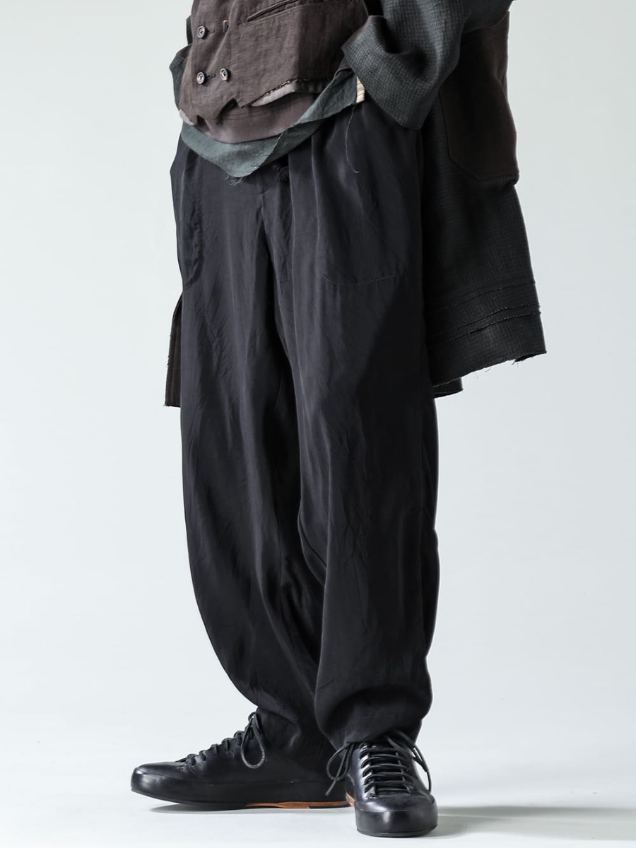 ZIGGY CHEN-ジギーチェン 2023 Spring Summer (春夏) UMA WANG - 写っている商品の品番と商品名4-1 - 写っている商品の品番と商品名4-2 - 写っている商品の品番と商品名4-3 4-002