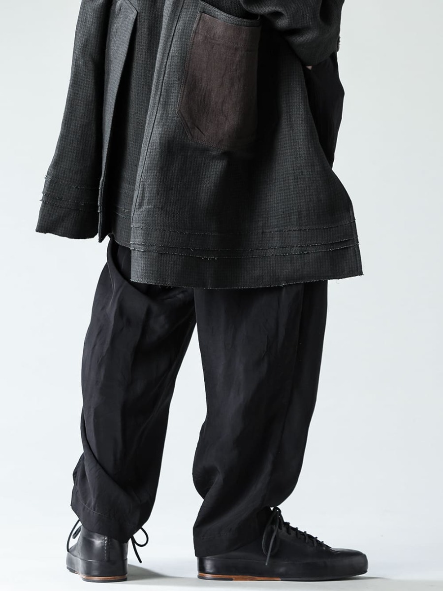 ZIGGY CHEN-ジギーチェン 2023 Spring Summer (春夏) 今期ZIGGY CHENのアイテムとも互換性の高いUMA WANGパジャマパンツ - 写っている商品の品番と商品名4-1 - 写っている商品の品番と商品名4-2 - 写っている商品の品番と商品名4-3 4-003