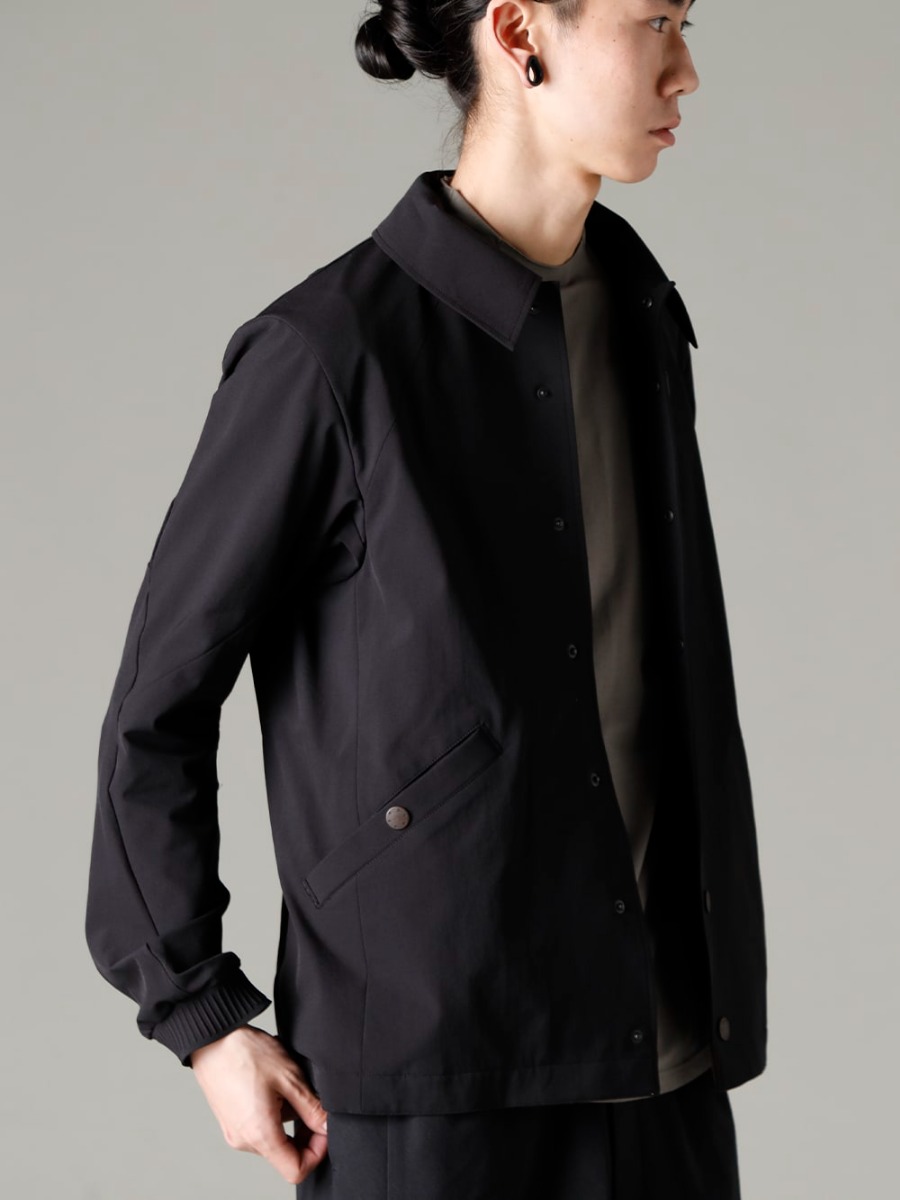 DEVOA(デヴォア) 23SS(春夏) 少しゆとりを感じさせるレギュラーフィット  - JKK-SDJC A-2 ジャケット シェラー ダイナミック CSC-SSB3-Mud-Gray プリントロングスリーブ コットンストレッチジャージー マッドグレー 2-002