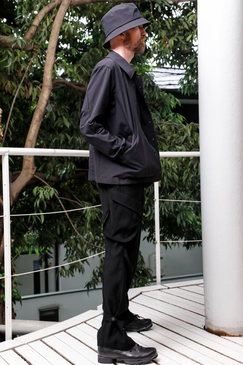 DEVOA(デヴォア) 23SS(春夏) スタイルサンプル #2 - JKK-SDJC A-2 ジャケット シェラー ダイナミック PTI-SPCM M-47 カーゴ パンツ マット ポリエステル FW-CSHS レザーブーツ GUIDI ホースレザー 3-002