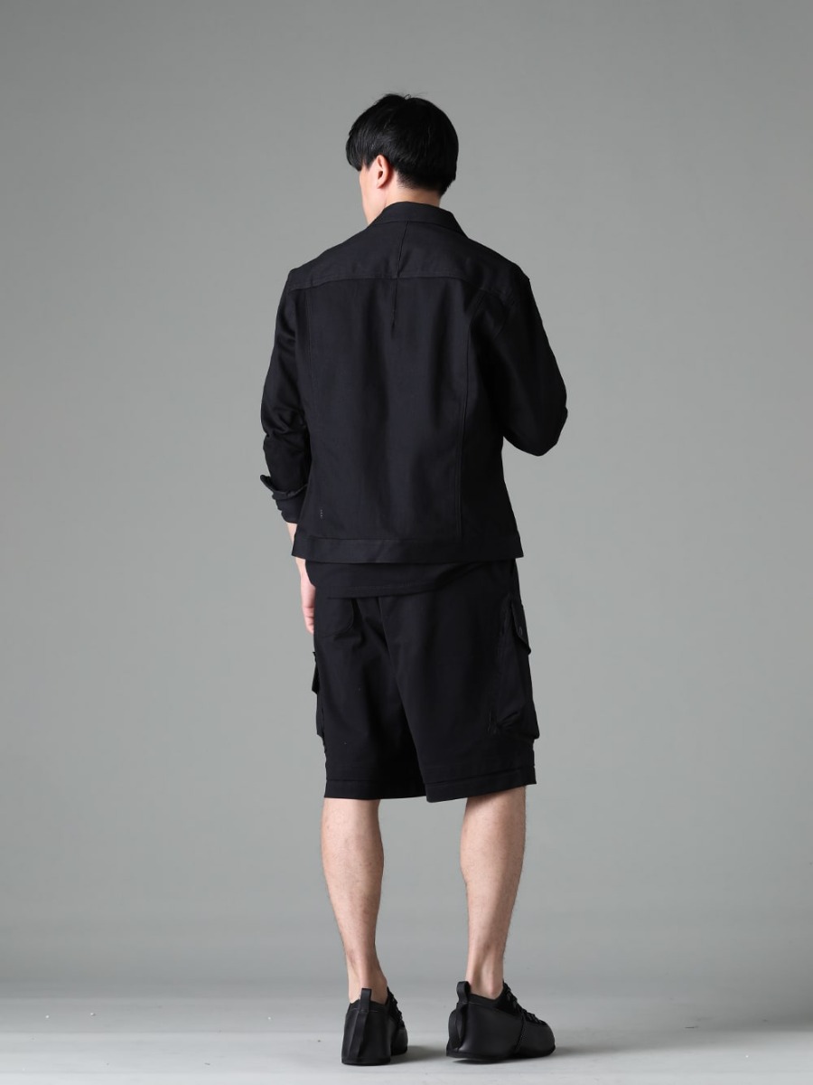 The Viridi-anne(ザ ヴィリジアン) 23SS(春夏) スタイリング 春と夏のアイテムをミックス - VI-3574-06-Black デニムジャケット ブラック VI-3612-01-Black フラグメント 半袖Tシャツ ブラック VI-3607-04-Black ジャージー ショート パンツ ブラック VI-3620-09-Black インヒールシューズ 1-003