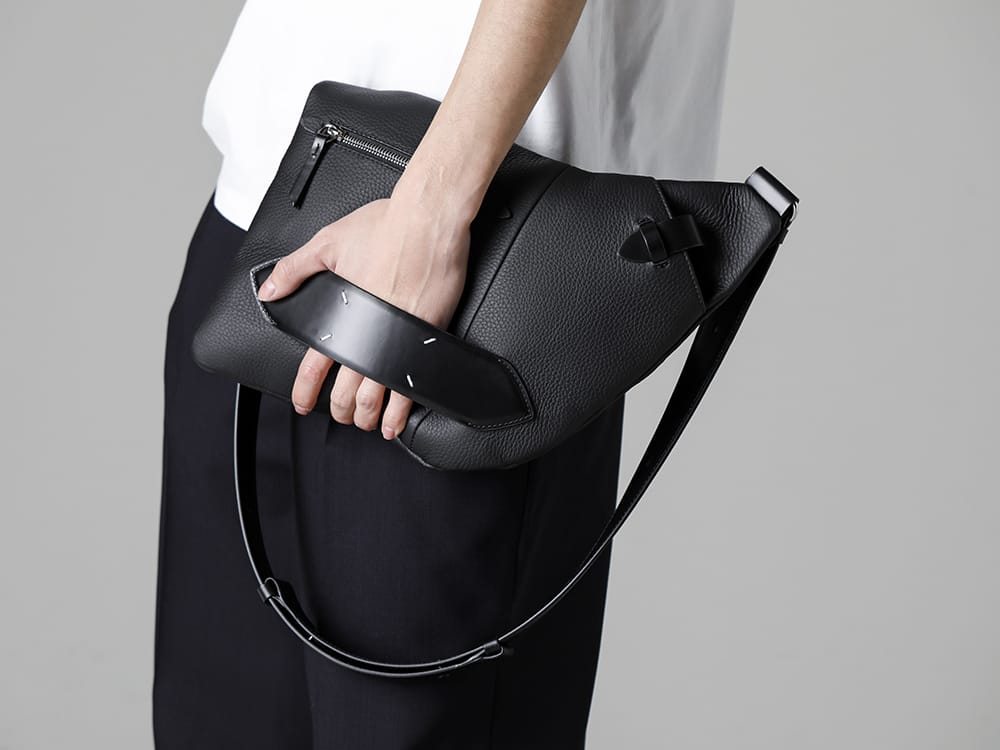 Maison Margiela - メゾン マルジェラ 2023SS マルジェラらしいユーモアが感じ取れる同色プリントデザイン  - S51GC0519-Optic White - Tシャツ オプティック ホワイト - SB1WG0017 - ソフト 5AC オン ボディ 2-006