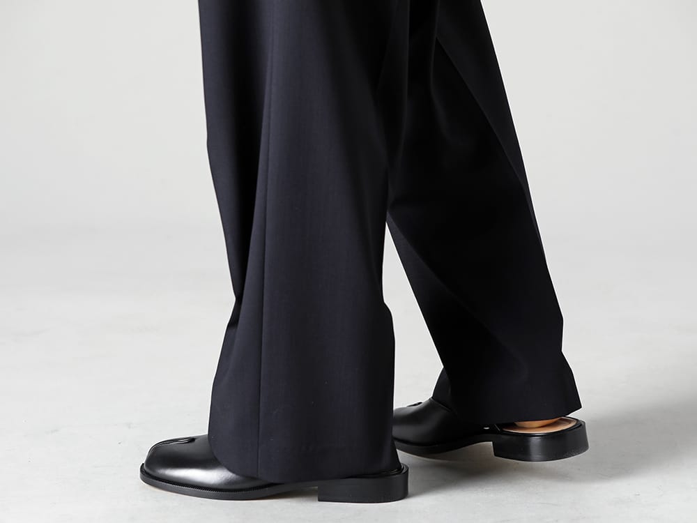 IRENISA - イレニサ 2023SS フルレングスパンツを合わせることで引き立つタビデザイン - IH-23SS-P018-MT - ツータックワイドパンツ - S57WP0082 - タビ サンダル 3-002