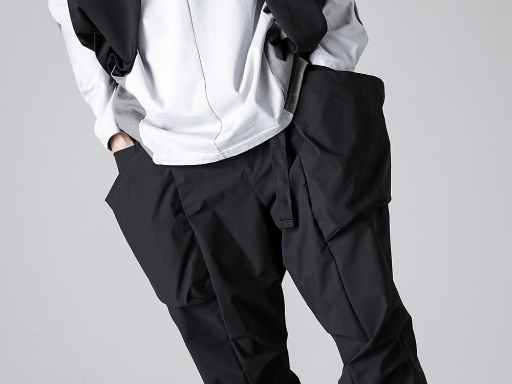 RIPVANWINKLE - リップヴァンウィンクル 2023SS 撥水性があり、4方向への伸縮性が特徴的なアノラッククライミングは天気が悪い日にも活躍 - RW-532 - アノラック クライミングパンツ 3-002