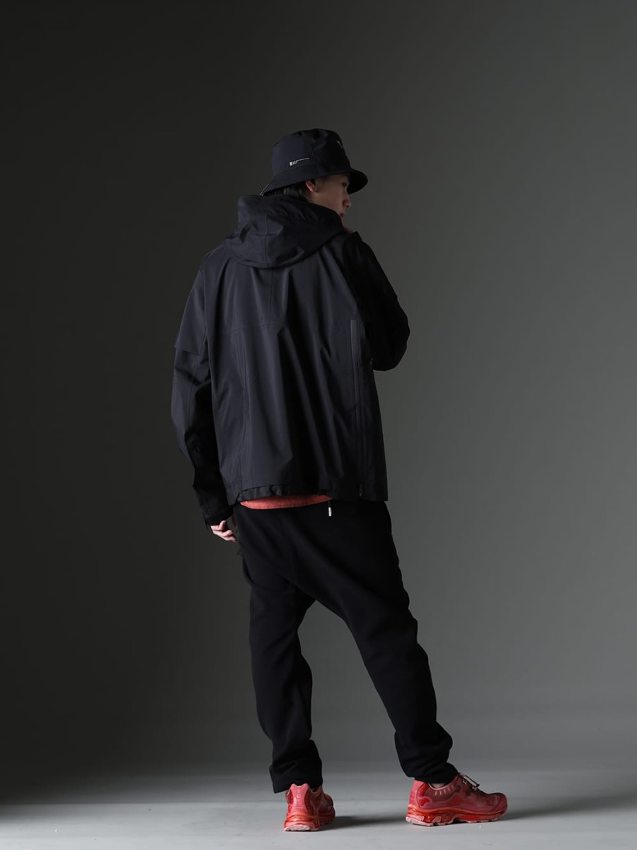 ACRONYM / D.HYGEN / 11 by Boris Bidjan Saberi / Boris Bidjan Saberi 2023SS - Tech style with black and red colors as the main elements - J1WTS-GT-Black(Tex-Sys Jacket Black) ST101-0923S-Brick(30/- Soft Cotton Jersey Cold Dye Belt Adjustable T-Shirt Brick) ST-BUCKET-GORE-TEX-11XNE(11 by BBS × New Era - BUCKET GORE-TEX) P3-F1602B(P3 F1602B) ST BAMBA5 11XS WH/WH/VA-ROSE(ST BAMBA5 11XS WH/WH/VA-ROSE) - 1-003