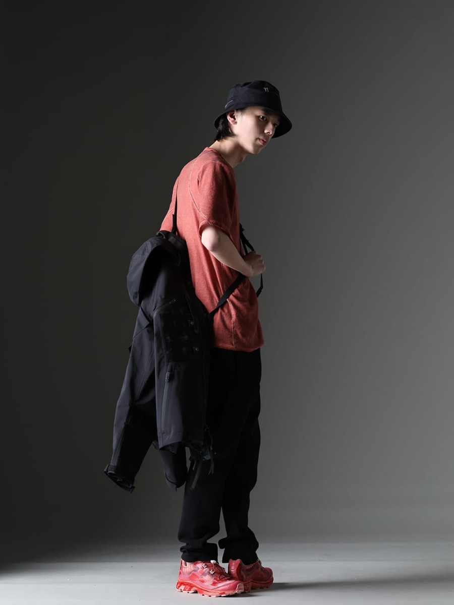 ACRONYM / D.HYGEN / 11 by Boris Bidjan Saberi / Boris Bidjan Saberi 2023SS - Tech style with black and red colors as the main elements - J1WTS-GT-Black(Tex-Sys Jacket Black) ST101-0923S-Brick(30/- Soft Cotton Jersey Cold Dye Belt Adjustable T-Shirt Brick) ST-BUCKET-GORE-TEX-11XNE(11 by BBS × New Era - BUCKET GORE-TEX) P3-F1602B(P3 F1602B) ST BAMBA5 11XS WH/WH/VA-ROSE(ST BAMBA5 11XS WH/WH/VA-ROSE) - 1-005