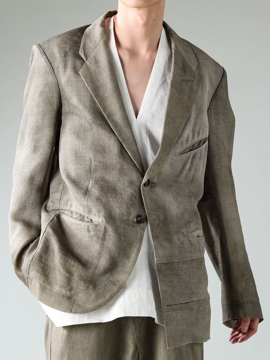 ZIGGY CHEN-ジギーチェン 23SS(春夏) 非対称デザインのシルクコットンブレザー  - 画像の詳細(スタイリング全体の詳細) 0M2310906-アシンメトリカル パネルブレザー - TUNIC#30-チュニック #30 ウインド カスリリネンコットンクロス 2-001