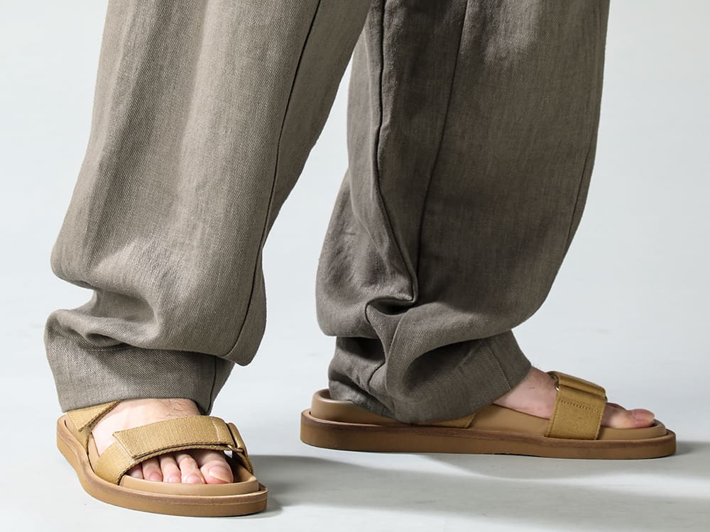 ZIGGY CHEN-ジギーチェン 23SS(春夏) ヘンプツイル素材を使用した特有パターンの快適ボトムス - TROUSERS#72-Cement-トラウザー #72 セメント ヘンプツイル - US9561-Tan-メンズ サンダル タン 3-005