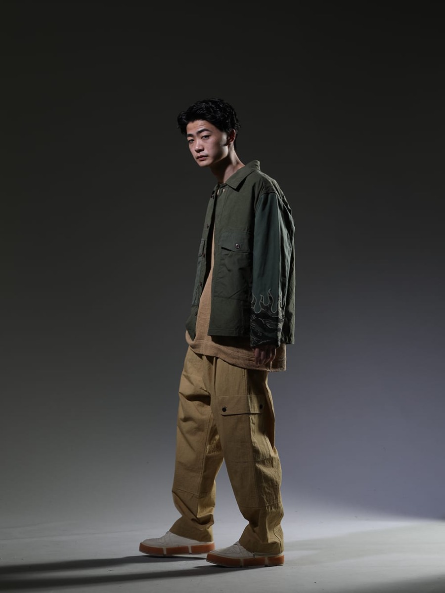 インク / オー プロジェクト / グイディ 2023SS - 合わせのカラーを意識した着飾らない抜け感のあるスタイリング。 - ink23-02-Tiger-M(ファイアーエンブレムジャケット タイガー - M) O15TS1-mesh-YELLOW-BEIGE(SS TEE コットン メッシュ イエロー ベージュ) O15TR3-MUSTARD(カーゴ トラウザー マスタード ファイン キャンバス) GJ02-CO00T(レースアップブーツ - ホースフルグレインレザー - GJ02 CO00T) - 1-002