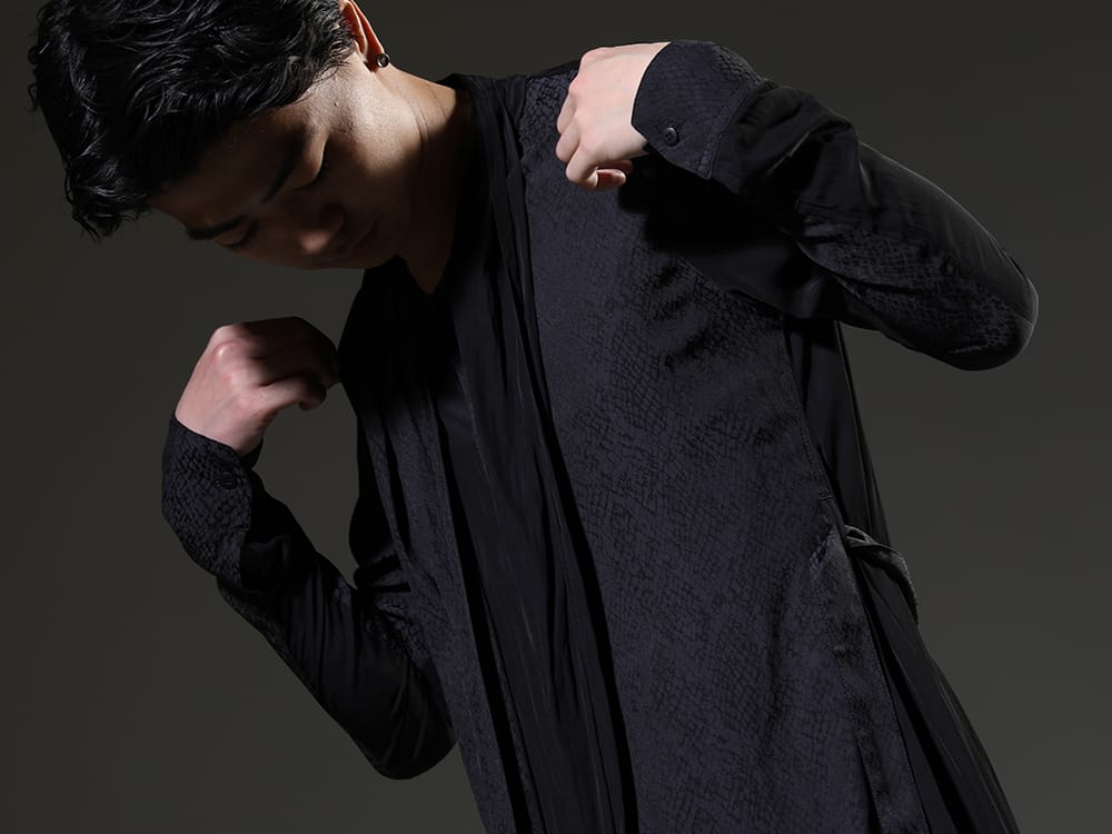 kiryuyrik 2023SS - kiryuyrik's flared shirt is characterized by python-patterned pattern - KP-HB21-903-Black(Stoal Flare Shirt Black) - 2-004