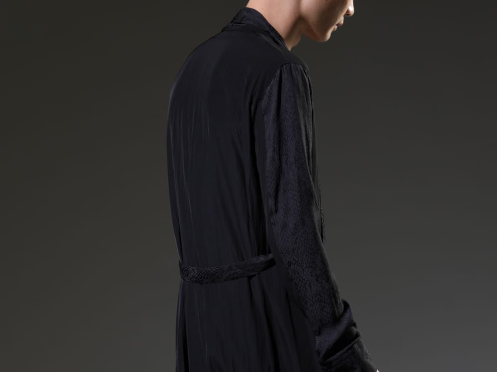 kiryuyrik 2023SS - kiryuyrik's flared shirt is characterized by python-patterned pattern - KP-HB21-903-Black(Stoal Flare Shirt Black) - 2-005