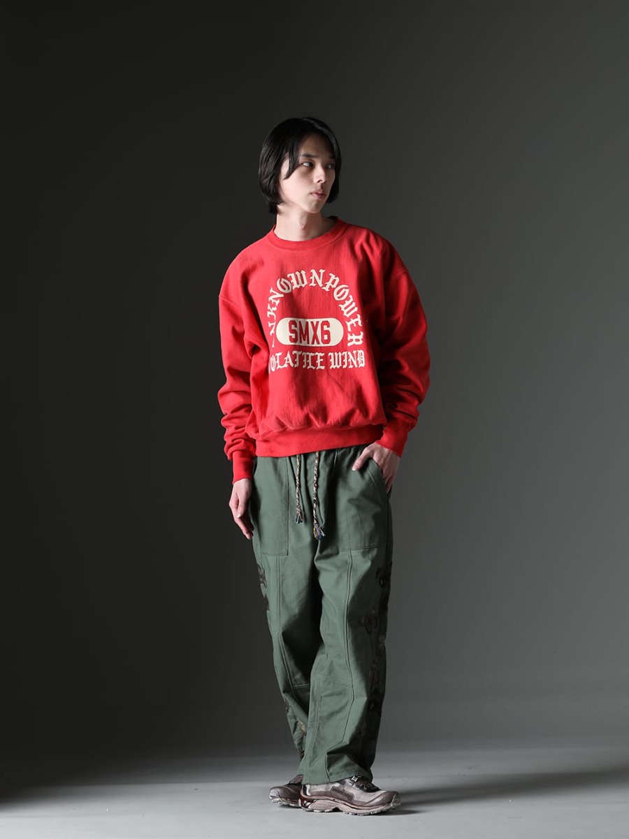 セントマイケル/ インク / レブン バイ ボリス ビジャン サベリ 2023SS - 色使いで差をつけた安定感のあるスタイリング。 - SM-S23-0000-044(UNKNOWN PWR スウェットシャツ) ink23-11(バタフライ パンツ) BAMBA5-11XS-Dirty Gray(バンバ5 - 11XS - ダーティグレー) - 1-004