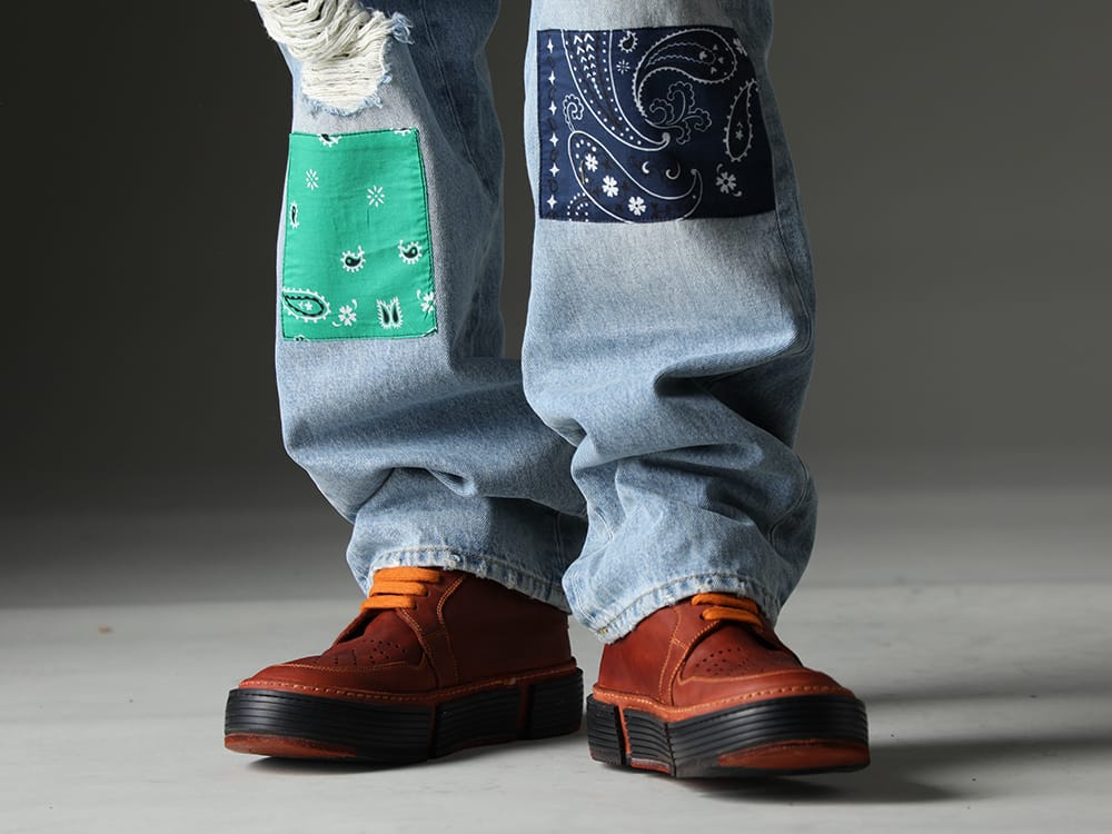 ALANUI / Guidi 2023SS This baggy denim from Bandana Patchwork Design has a relaxing style! - LMYS23-200(Baggy Denim Patchwork Jeans) GJ02-CO98T(Laced Up Boots - Horse Full Grain Leather - GJ02 CO98T) - 3-007