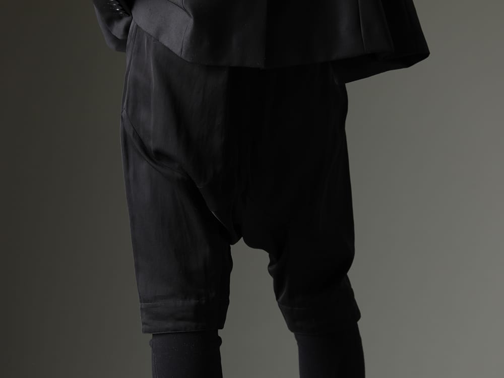 ユリウス 2023SS ブランドオリジナルの独特なパターンを採用したサルエルショーツレイヤード - 817PAM11(キュプラ/コットン/リネン サテン サルエルショーツ) - 3-006