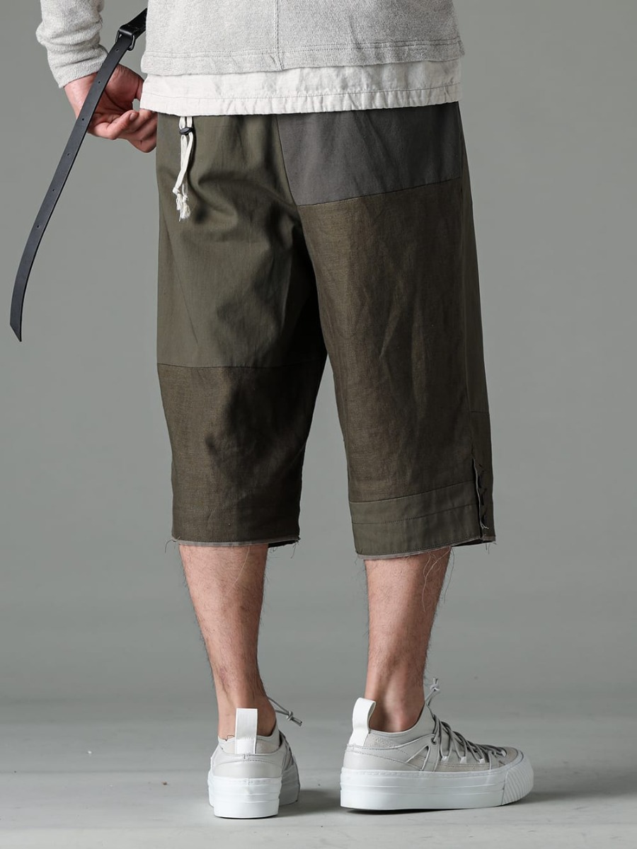 The Viridi-anne - ザ ヴィリジアン 2023SS 七分丈パンツで春らしい清涼感を演出 - VI-3569-04-Dark-olive - フラグメント クロップド トラウザー ダーク オリーブ - VI-3555-09-L.Gray - スニーカー L.グレー 3-002