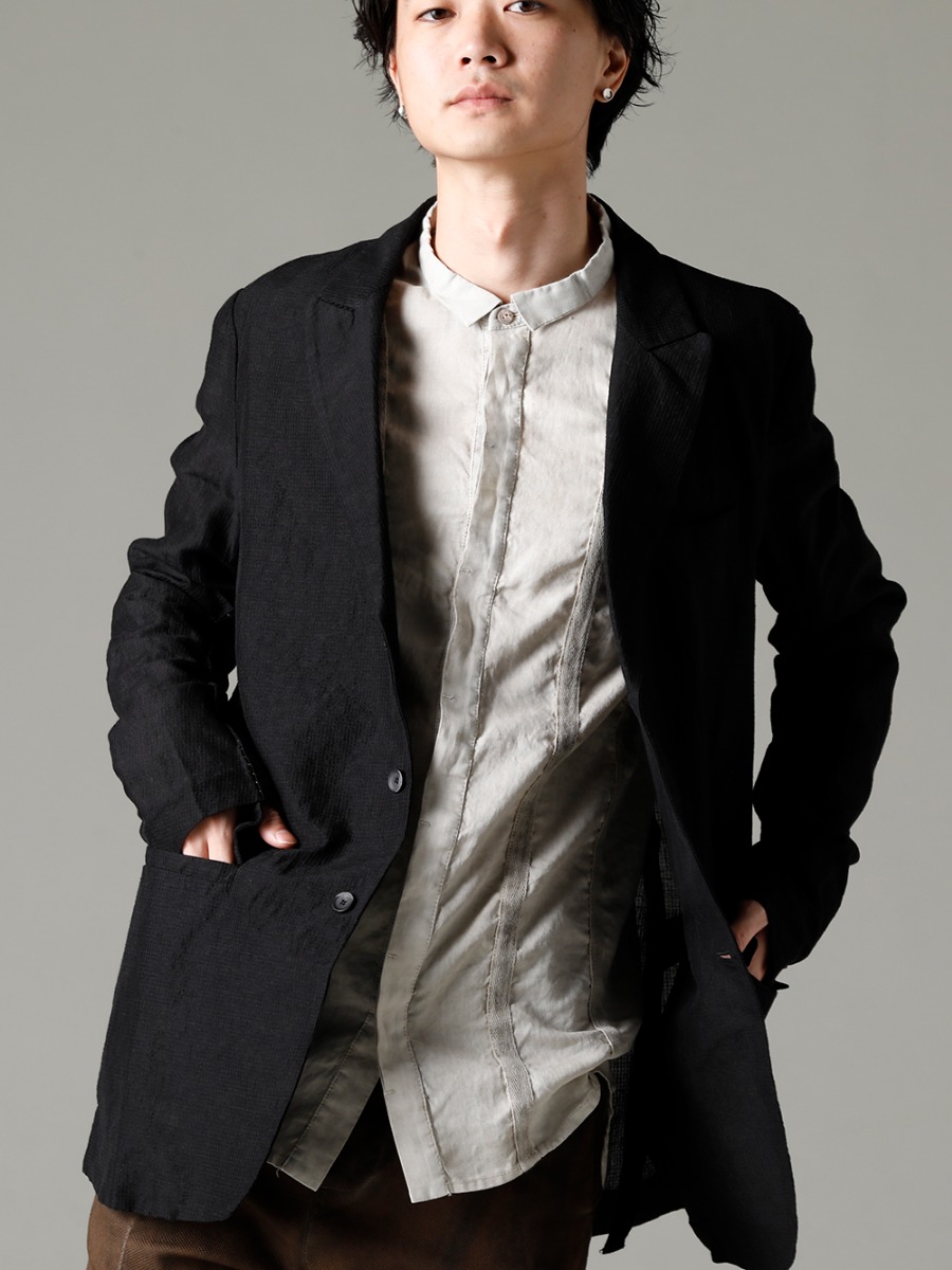 masnada 23SS create three-dimensional gathers with ribbon tape to give a unique look to the back.  - m3041 relaxed jacket M3059 tape Slim Shirt M3022 rib Insert Dart Slim Pants Granite M30S01 sabo 2-005