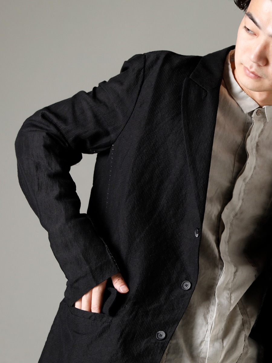 masnada 23SS create three-dimensional gathers with ribbon tape to give a unique look to the back.  - m3041 relaxed jacket M3059 tape Slim Shirt M3022 rib Insert Dart Slim Pants Granite M30S01 sabo 2-007