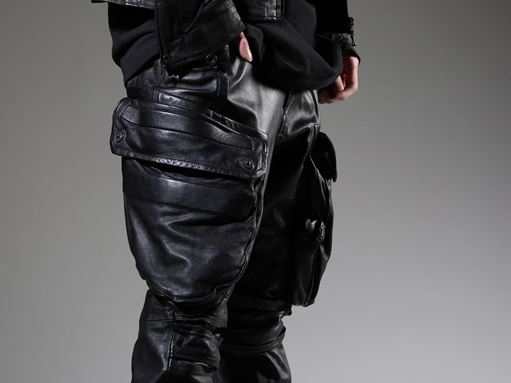 Julius 2023SS Popular Gas Mask Cargo Pants made with Lamb Leather - 819PAM4(Lamb Leather Gas Mask Skinny Pants) - 3-004