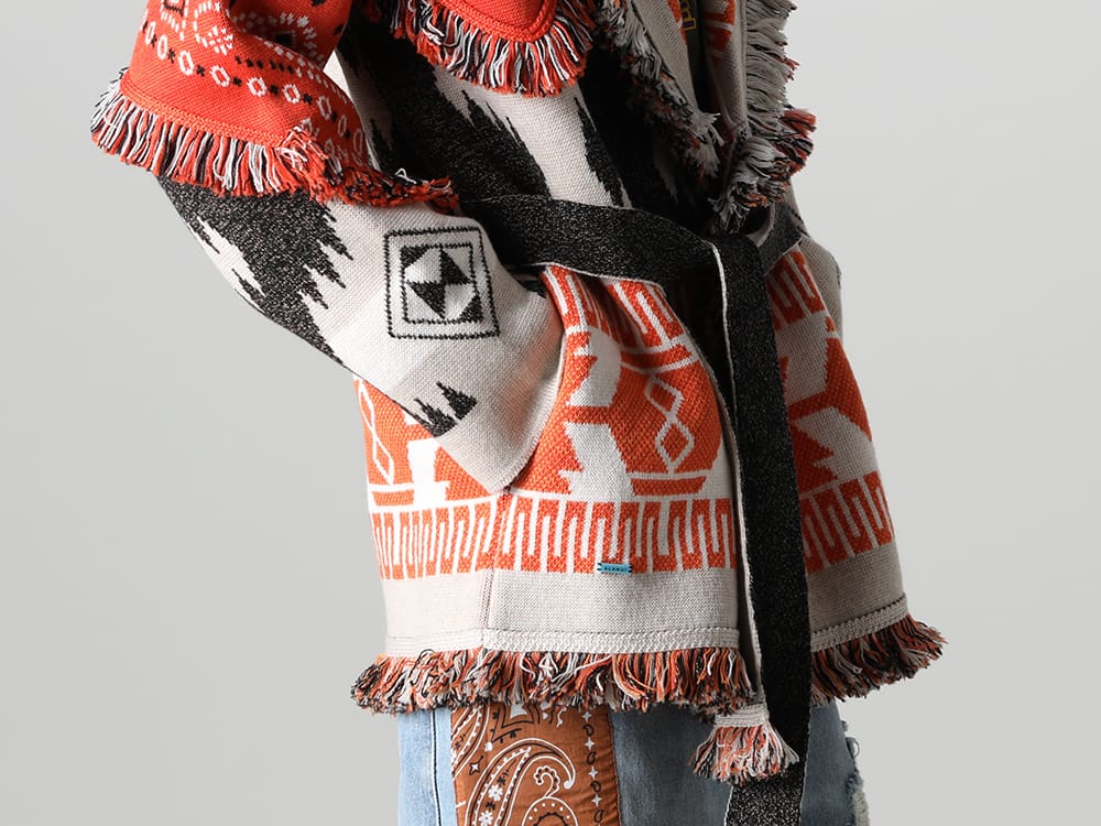 アラヌイ 2023SS - ALANUI(アラヌイ) 2023SSコレクションより最終入荷分のアイテムがデリバリー！只今より店頭・通販共に販売スタート！ - LMHS23-054(アイコンバンダナ パッチワーク ジャカードカーディガン) - 1-005