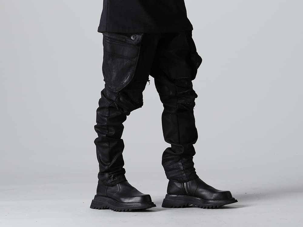 ユリウス 2023SS - JULIUS(ユリウス) 2023SSコレクションより第6弾目のアイテムがデリバリー！只今より店頭・通販共に販売スタート！ - 819PAM5-C(10.5oz ストレッチデニム ガスマスク コーティング スキニーパンツ) - 1-003