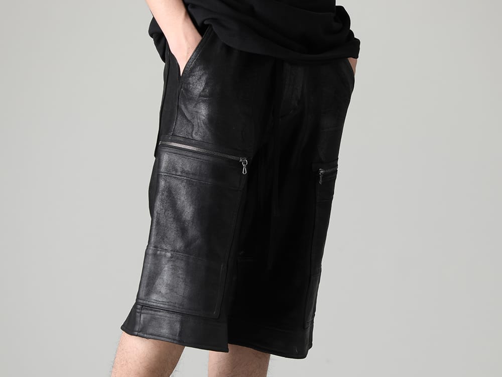 ユリウス 2023SS - JULIUS(ユリウス) 2023SSコレクションより第6弾目のアイテムがデリバリー！只今より店頭・通販共に販売スタート！ - 819PAM9-C(コットンスウェット コーティング カーゴショーツ) - 1-019